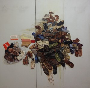 Biombo de zapatos - Andrés Moya. Barcelona 1999-2002. Oleo sobre tela, tríptico180x173 cm